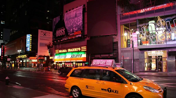 The Evolution of Taxi Advertising: Global Trends and Consumer Engagement The Evolution of Taxi Advertising: Global Trends and Consumer Engagement