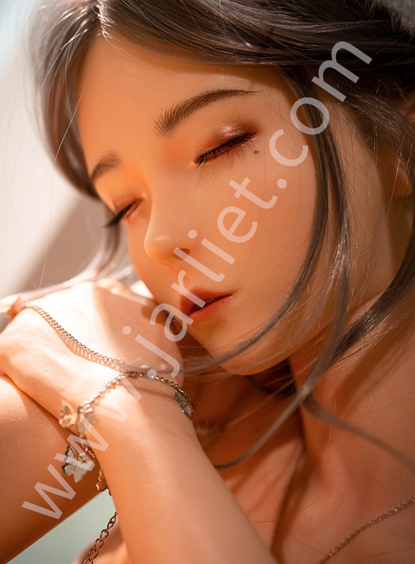 Unleash Your Fantasies with the Qi Jarliet Realistic High Quality 167cm Full Size Silicone Doll