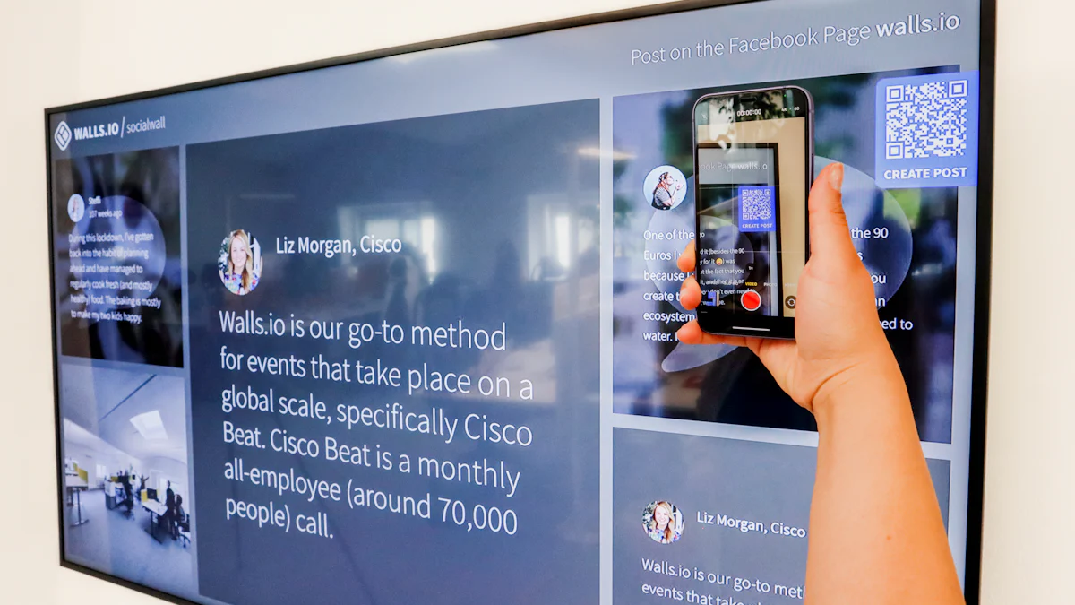 4 Ways Touchscreen Digital Signage Enhances Customer Experience