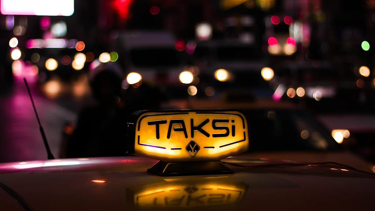 How to Install Advertising Machines on Taxis and Earn Money from Advertising Fees