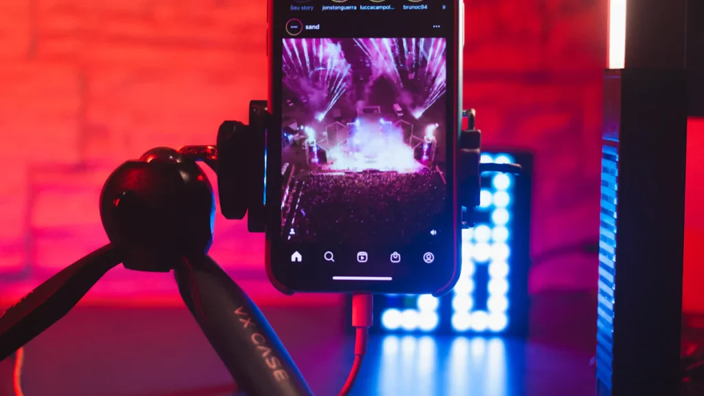 3 Best Wireless Microphones for Vlogging with Your Phone