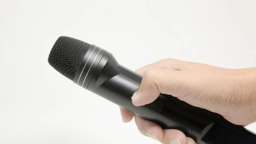 Mastering Karaoke: Using the Best Bluetooth Microphone for a Wireless Singing Experience
