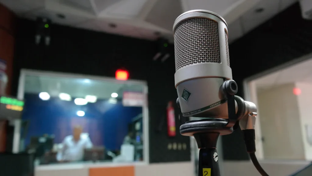 4 Best Microphone Setups for Gaming and Live Audio Streaming