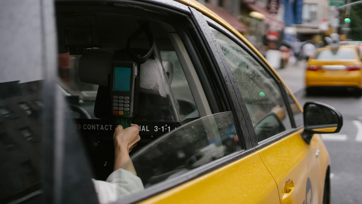 出租车广告机盈利模式解析:未来创新发展趋势