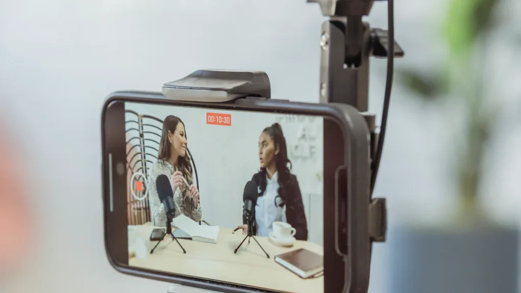 Wireless Microphone Showdown: Vlogging with Phone Options Compared