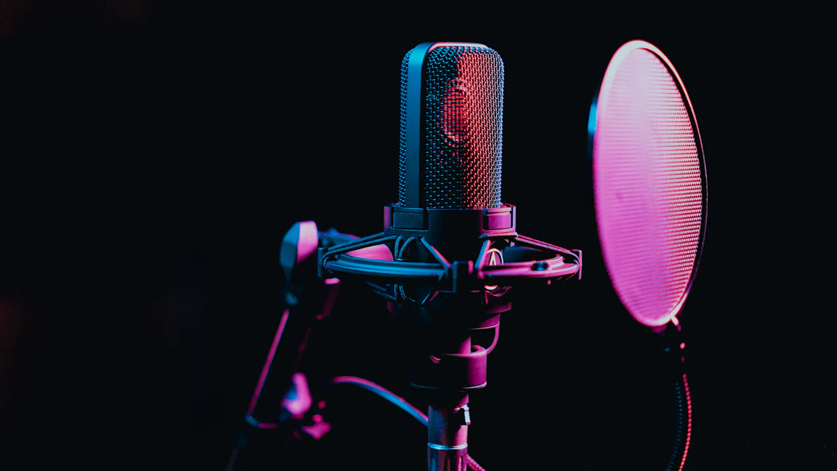 The Ultimate Vlogger Microphone Showdown: Movo Photo vs. JOBY