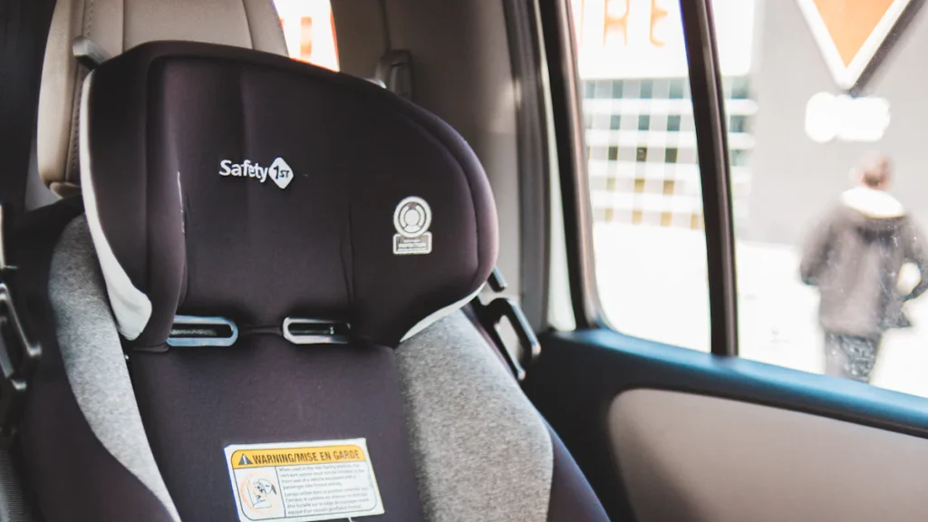 The Evolution of Headrest Ads: Embracing Vehicle-Mounted Advertising
