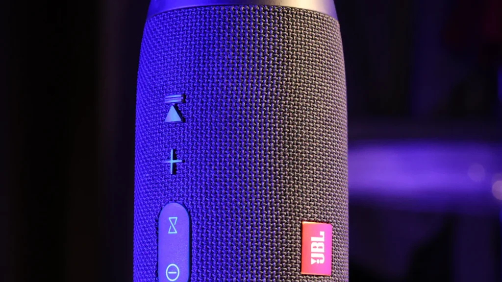 5 Must-Know Features of the Interceptor Bluetooth Speaker Microphone for Phone