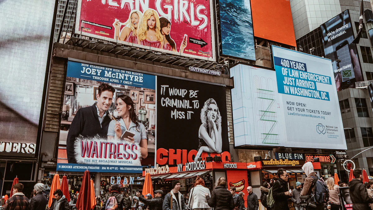 6 Ways Digital Signage Enhances Customer Experience and Boosts Sales