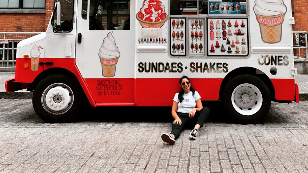 4 Compelling Reasons to Invest in a Mobile Billboard Truck for Your Truck Advertising Business