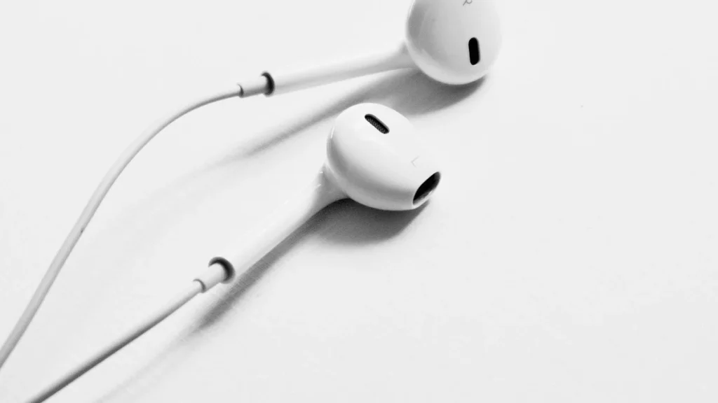 5 Best Inexpensive Wired In-Ear Monitors for Audiophile Music Lovers