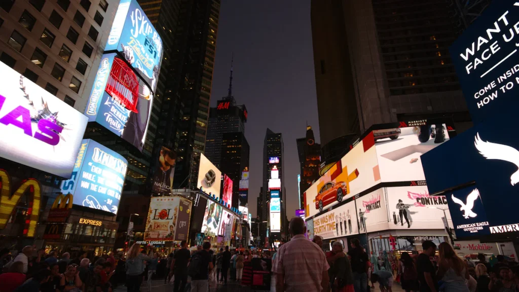 2024: Understanding Transit Advertising Definition and Benefits