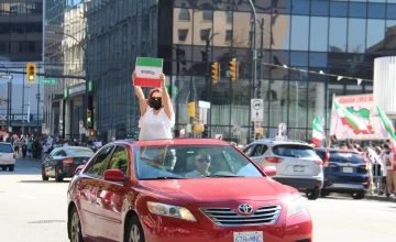 4 Reasons to Invest in Car Roof Advertising Signs for Delivery Cars