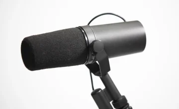 4 Reasons Why the Shure SM7B Is the Best Mic for Travel Vlogging